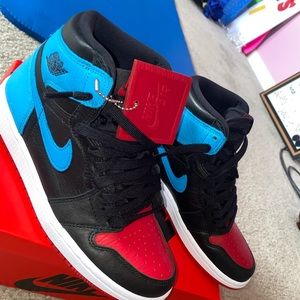 WMNS Air Jordan 1 High Top OG/ SZ 7